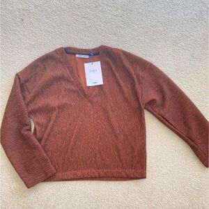 **New** ZARA Rust Brown Textured V-Neck Top – Size S (Brand New with Tag)